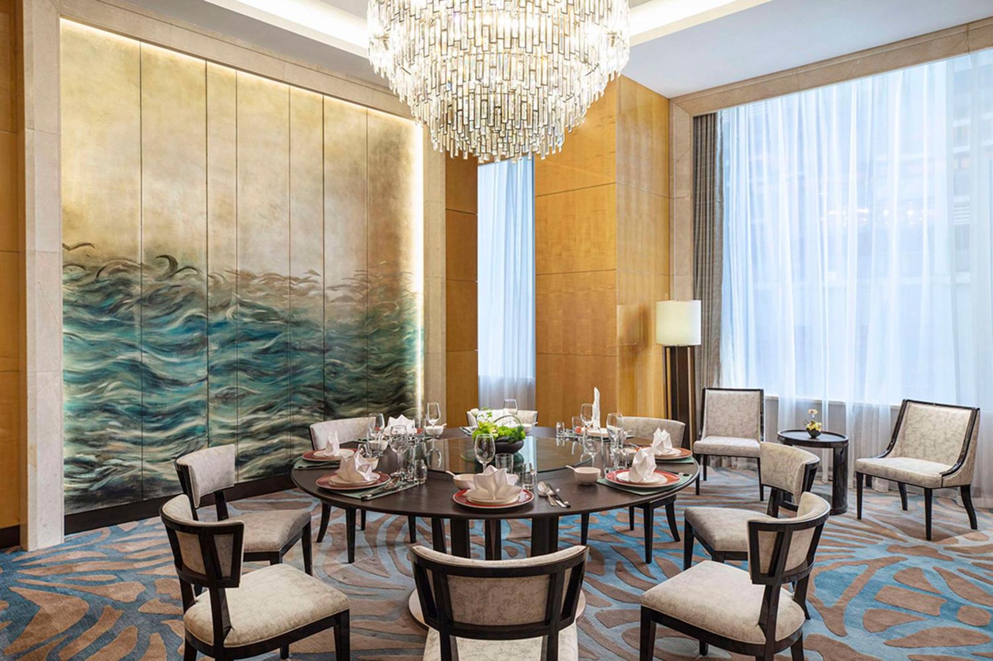 Отель Hilton Nanjing Нанкин Экстерьер фото